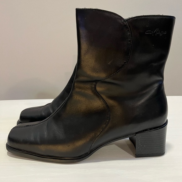 Vintage Black Ankle Boots - Picture 4 of 10